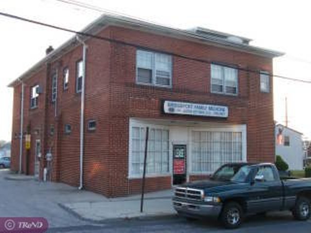 5 W 5th St, Bridgeport, PA  – $11/Sf/Yr – Double Net Lease